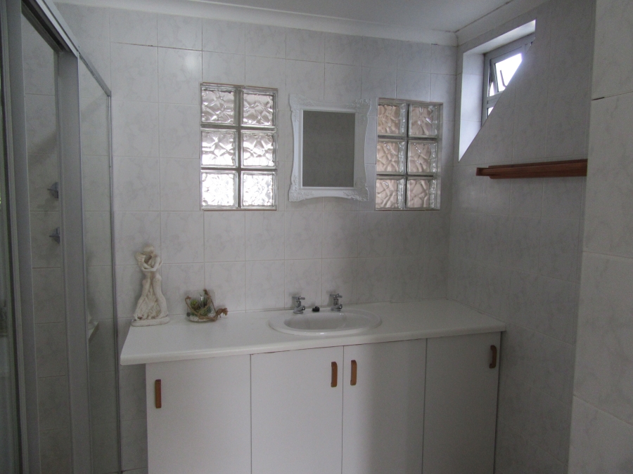 5 Bedroom Property for Sale in Fraaiuitsig Western Cape